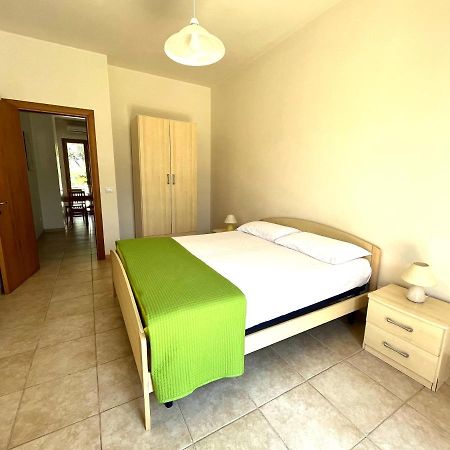 Blue Area Apartments - Fromhometosalento Torre dell'Orso Luaran gambar