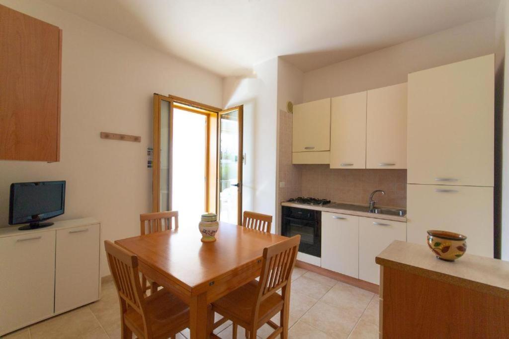 Blue Area Apartments - Fromhometosalento Torre dell'Orso Luaran gambar