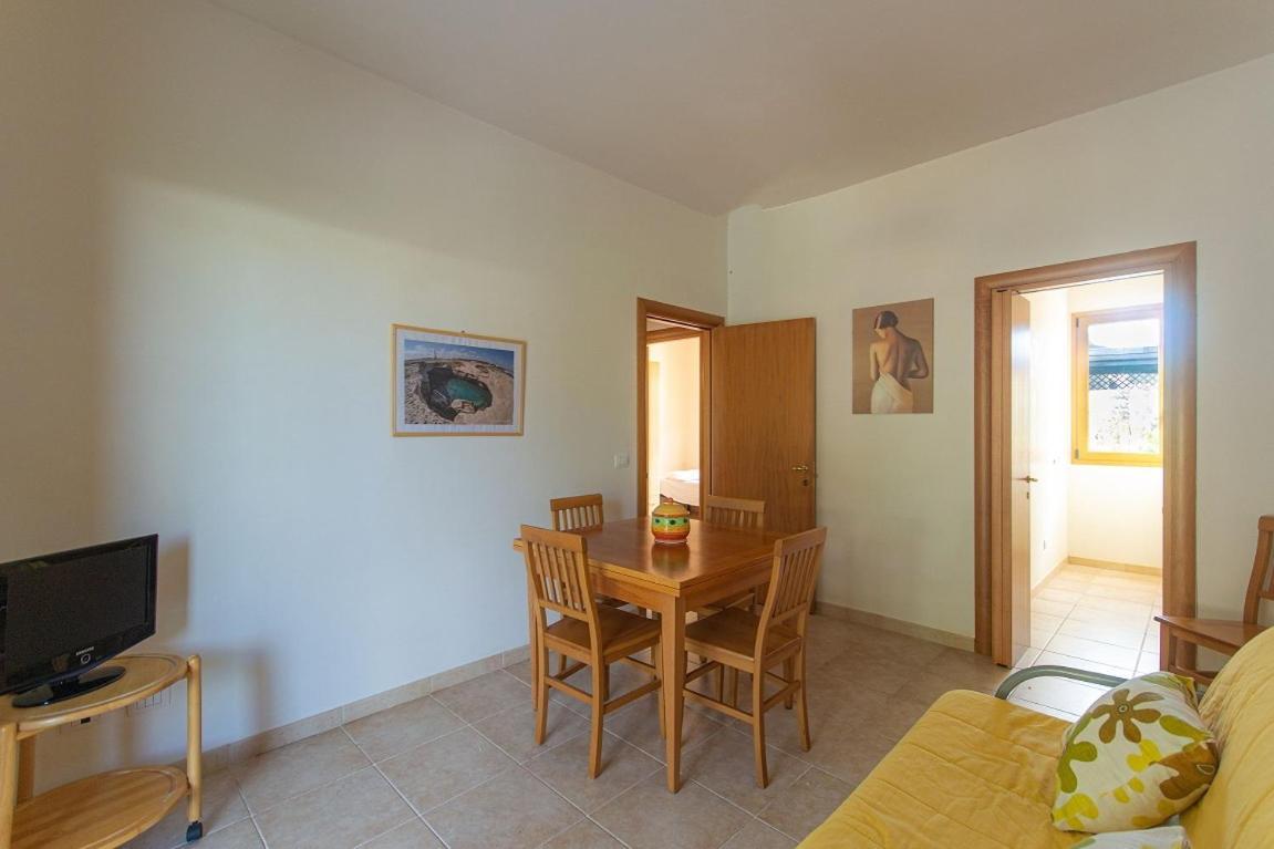 Blue Area Apartments - Fromhometosalento Torre dell'Orso Luaran gambar