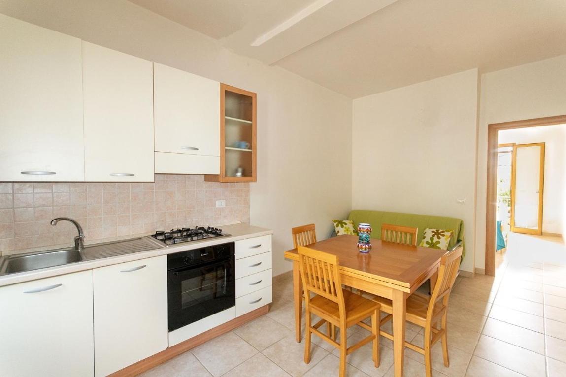 Blue Area Apartments - Fromhometosalento Torre dell'Orso Luaran gambar