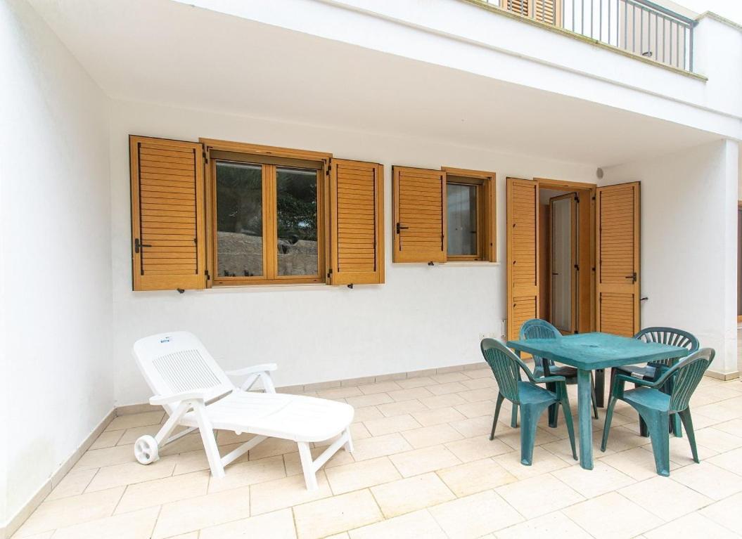 Blue Area Apartments - Fromhometosalento Torre dell'Orso Luaran gambar