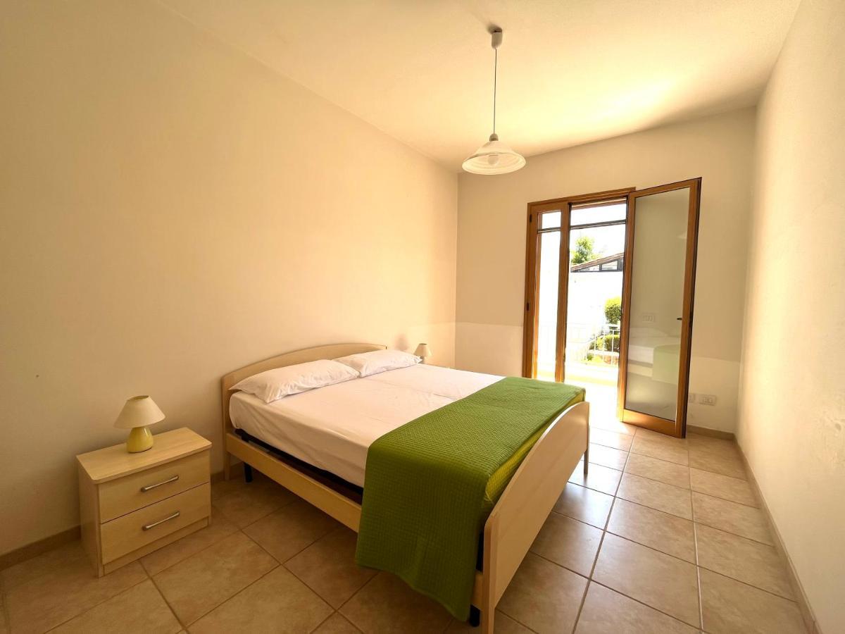 Blue Area Apartments - Fromhometosalento Torre dell'Orso Luaran gambar